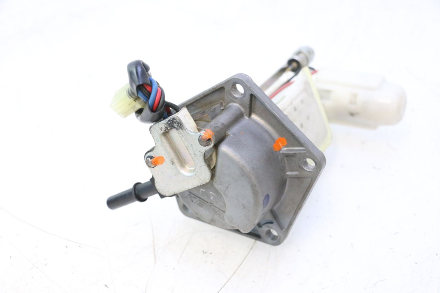 photo de BOMBA GASOLINA KAWASAKI ER-6 ER6 N 650 (2005 - 2009) - Vista general del producto