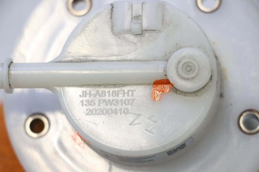 photo de BOMBA DE GASOLINA KEEWAY F-ACT FACT EVO 50 (2020 - 2026) - Zoom estado de uso