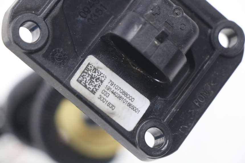 photo de BOMBA GASOLINA HUSQVARNA FC 350 (2019 - 2022) - Otra perspectiva