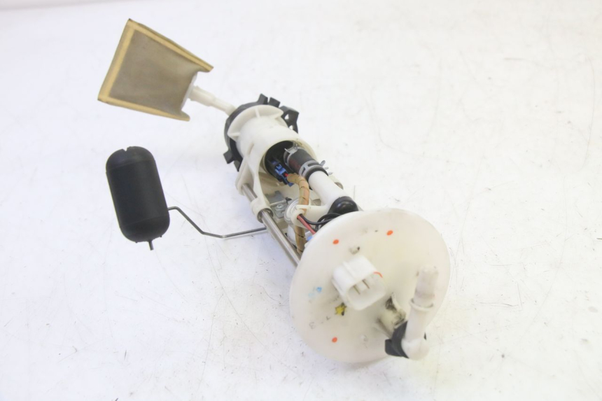 photo de BOMBA DE COMBUSTIBLE HONDA FES S-WING SWING ABS 125 (2007 - 2015) - Otra perspectiva