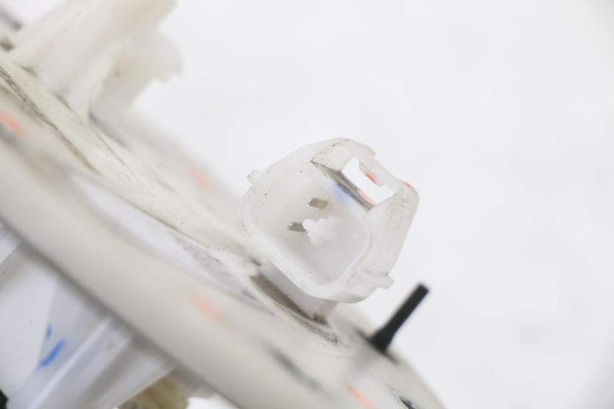 photo de BOMBA DE COMBUSTIBLE SYM FIDDLE 3 III 125 (2014 - 2020) - Primer plano técnico