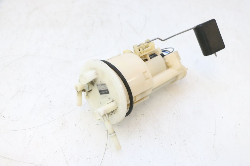 photo de BOMBA GASOLINA YAMAHA FJR 1300 (2001 - 2005) - Características distintivas