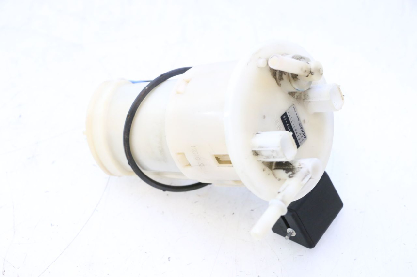 photo de BOMBA GASOLINA YAMAHA FJR 1300 (2001 - 2005) - Zoom estado de uso