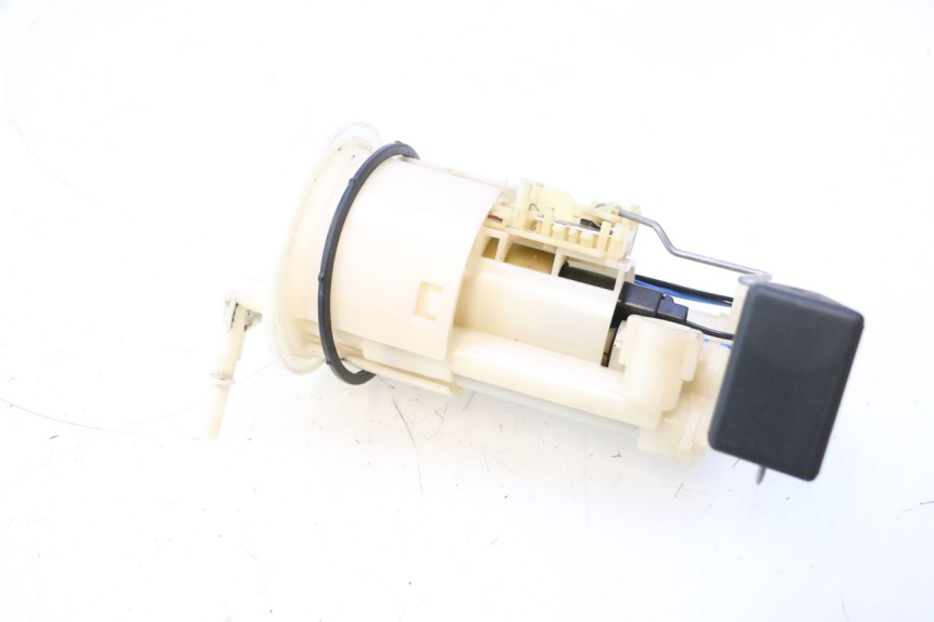 photo de BOMBA GASOLINA YAMAHA FJR 1300 (2001 - 2005) - Vista general del producto
