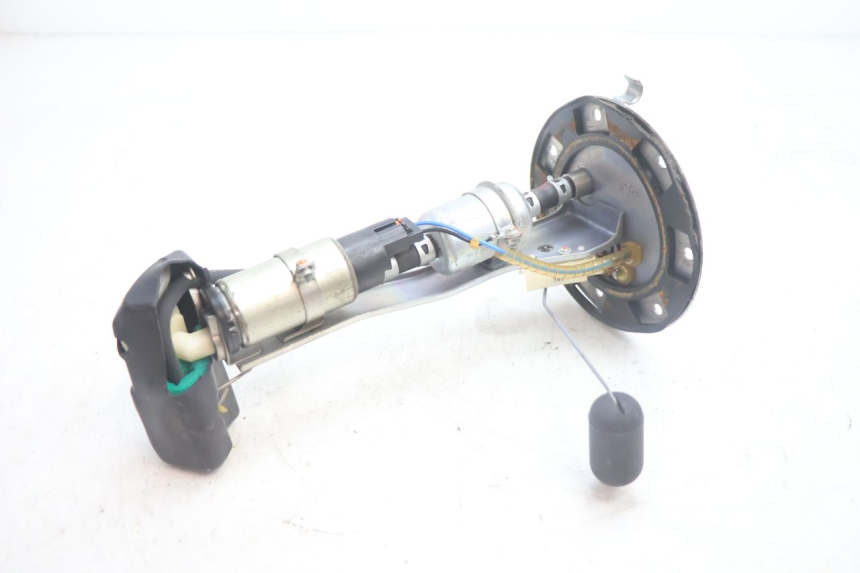photo de BOMBA GASOLINA HONDA FJS SILVER WING SILVERWING 400 (2005 - 2008) - Otra perspectiva