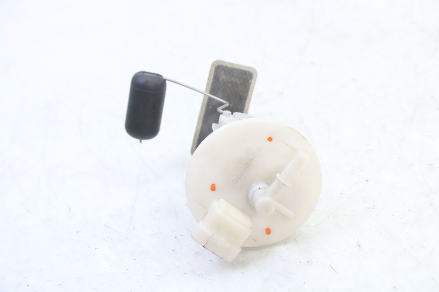 photo de BOMBA GASOLINA VENESI FLY RETRO 4T 50 (2020 - 2025) - Primer plano técnico