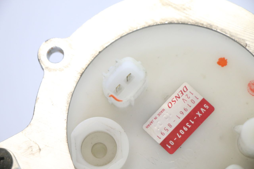 photo de BOMBA GASOLINA YAMAHA FZ6 FAZER S2 600 (2007 - 2011) - Primer plano técnico