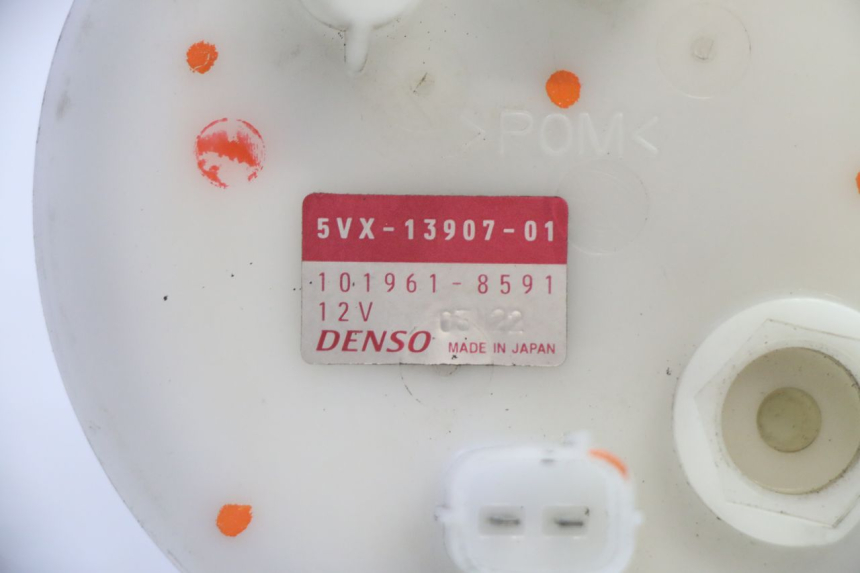 photo de BOMBA GASOLINA YAMAHA FZ6 N FAZER 600 (2004 - 2006) - Primer plano técnico