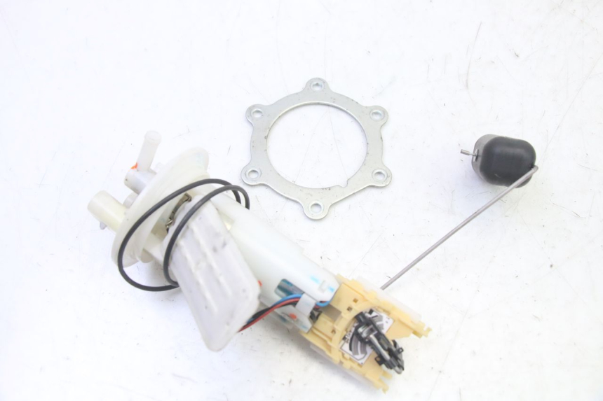 photo de BOMBA GASOLINA BMW G310 R 310 (2016 - 2020) - Otra perspectiva