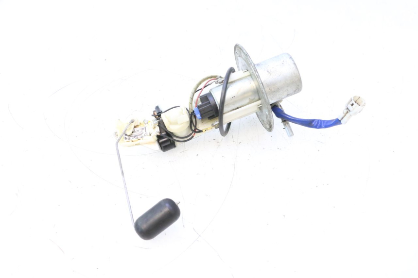 photo de BOMBA GASOLINA SUZUKI GSR 600 (2005 - 2012) - Marcados y referencias originales