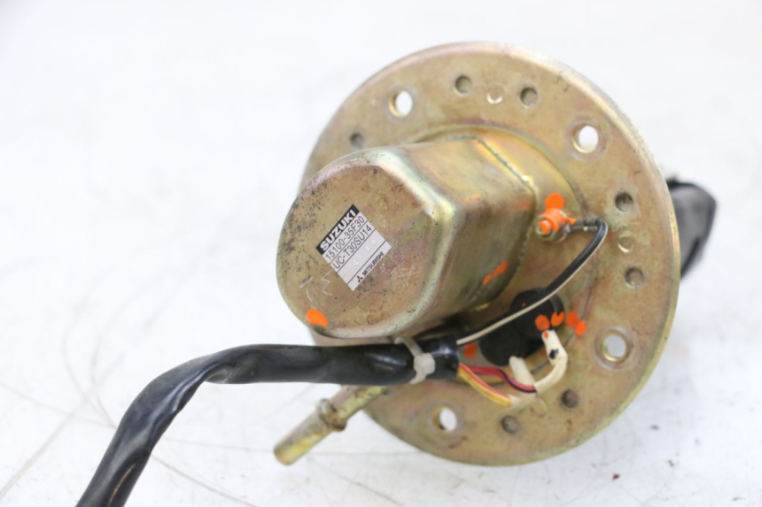 photo de BOMBA GASOLINA SUZUKI GSXR GSX-R 1000 (2003 - 2004) - Otra perspectiva