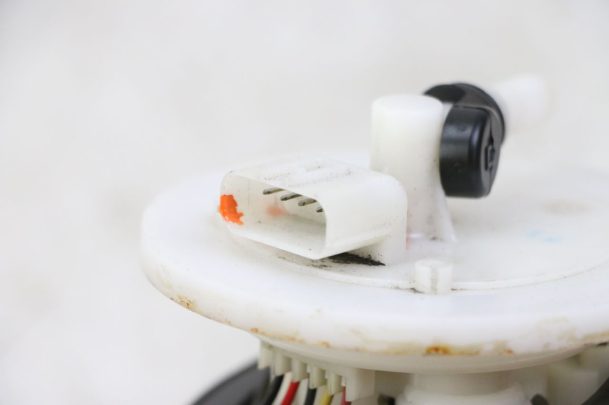 photo de BOMBA DE COMBUSTIBLE HONDA PES PS I 125 (2006 - 2012) - Otra perspectiva