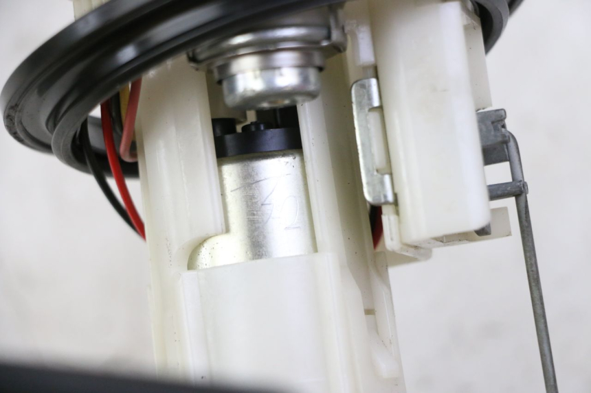 photo de BOMBA DE COMBUSTIBLE HONDA PES PS I 125 (2006 - 2012) - Primer plano técnico