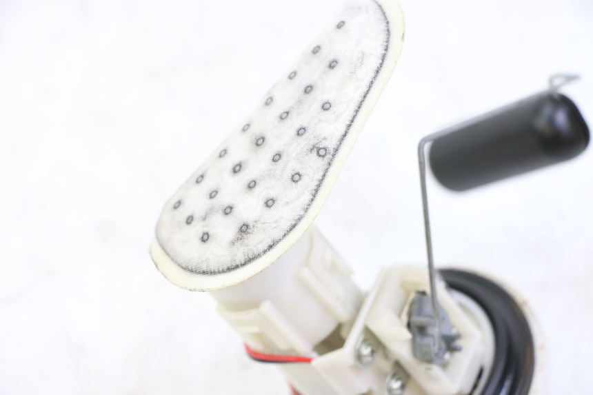 photo de BOMBA DE COMBUSTIBLE HONDA PES PS I 125 (2006 - 2012) - Estado de la superficie y material