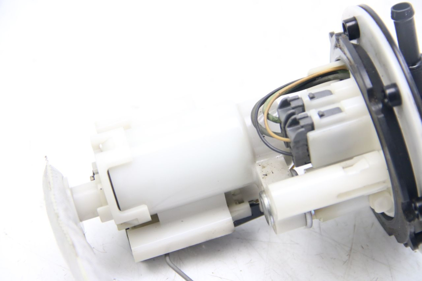 photo de BOMBA DE COMBUSTIBLE YAMAHA HW XENTER 125 (2011 - 2017) - Otra perspectiva