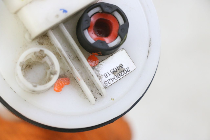 photo de BOMBA GASOLINA PIAGGIO IE MP3 YOURBAN 300 (2011 - 2016) - Detalle de la pieza