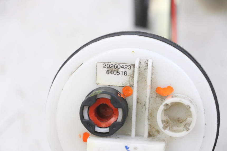 photo de BOMBA GASOLINA PIAGGIO IE MP3 YOURBAN 300 (2011 - 2016) - Primer plano técnico