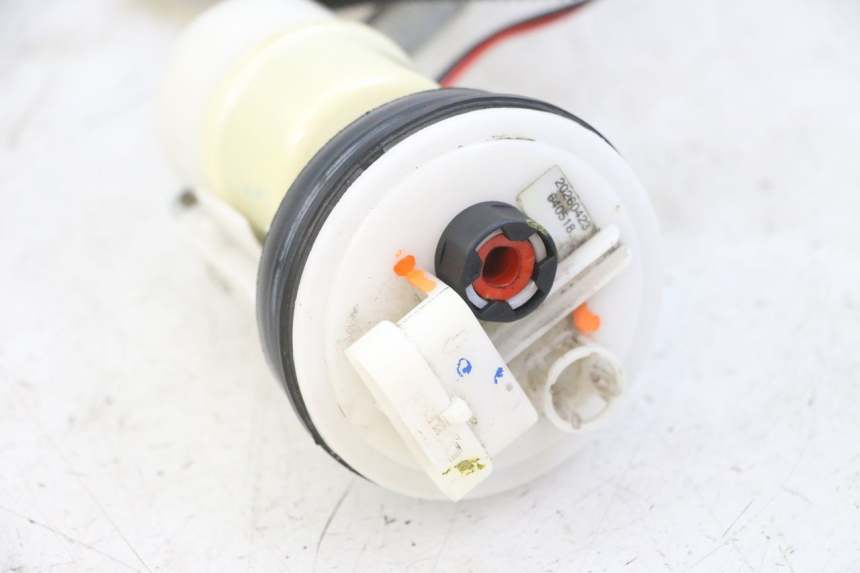 photo de BOMBA GASOLINA PIAGGIO IE MP3 YOURBAN 300 (2011 - 2016) - Recambio usado revisado