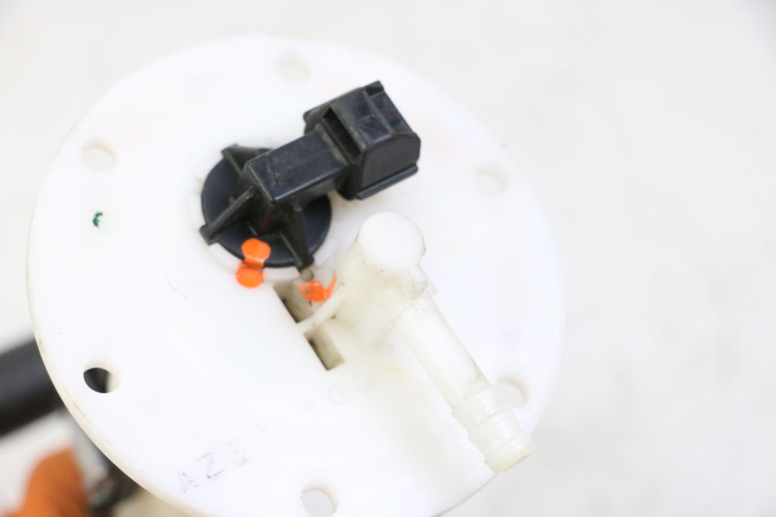 photo de BOMBA GASOLINA SYM JOYMAX 125 (2010 - 2017) - Detalle de la pieza