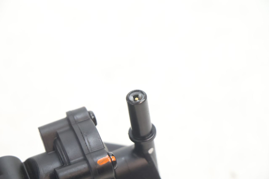 photo de BOMBA GASOLINA PEUGEOT KISBEE 2T 50 (2018 - 2022) - Vista general del producto
