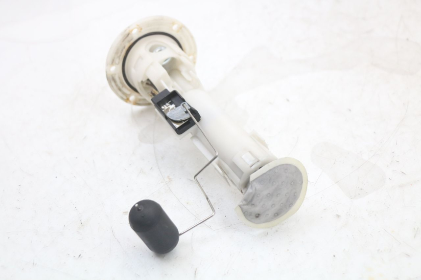 photo de BOMBA DE COMBUSTIBLE KYMCO X-TOWN XTOWN 125 (2016 - 2021) - Detalles de los puntos de fijación