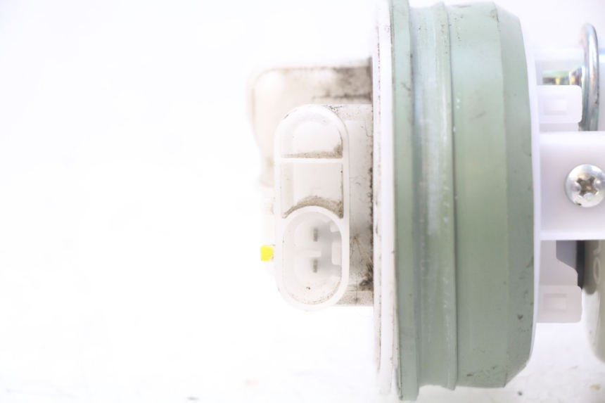 photo de BOMBA DE COMBUSTIBLE PIAGGIO LIBERTY IGET 4T 50 (2015 - 2020) - Estado de la superficie y material