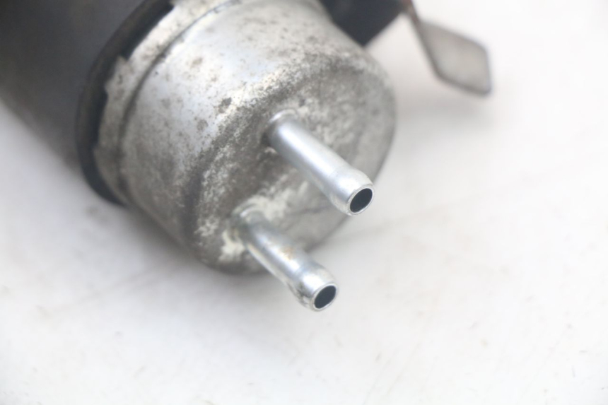 photo de BOMBA DE COMBUSTIBLE PIAGGIO LIBERTY 125 (2009 - 2013) - Primer plano técnico