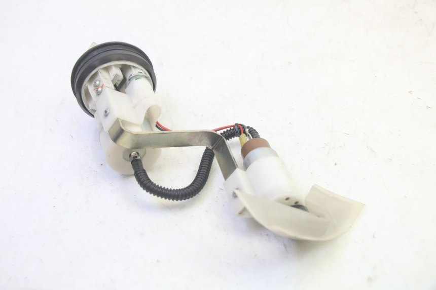 photo de BOMBA GASOLINA PIAGGIO MP3 HPE 350 (2018 - 2020) - Recambio usado revisado