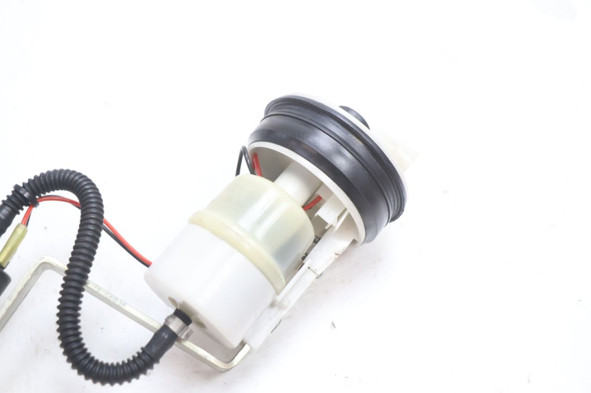 photo de BOMBA GASOLINA PIAGGIO MP3 LT 300 (2010 - 2016) - Zoom estado de uso