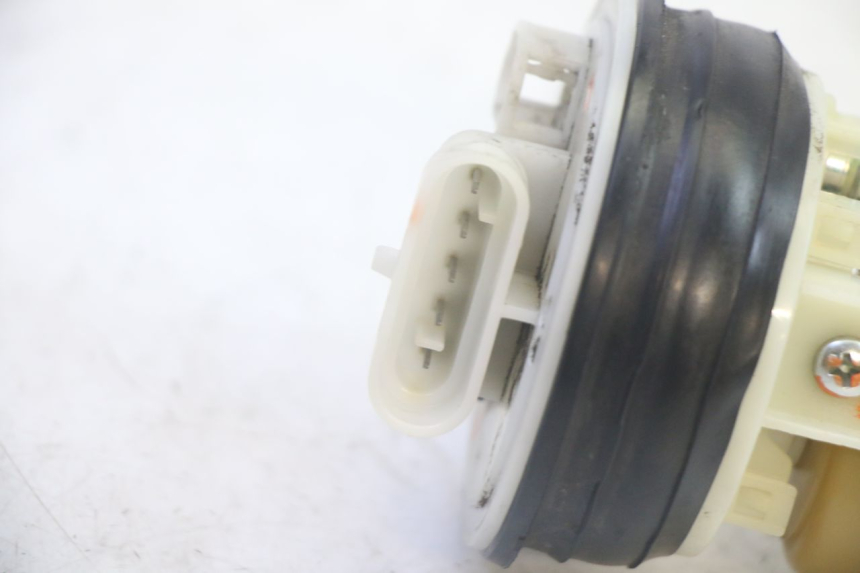 photo de BOMBA DE COMBUSTIBLE PIAGGIO MP3 RL 250 (2006 - 2010) - Detalles de los puntos de fijación