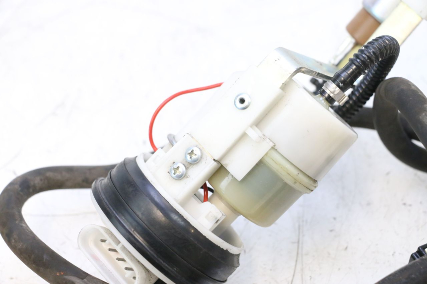 photo de BOMBA DE COMBUSTIBLE PIAGGIO MP3 RL 250 (2006 - 2010) - Zoom estado de uso
