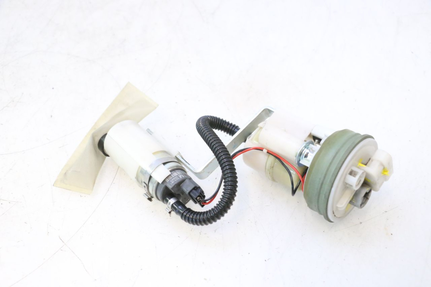 photo de BOMBA GASOLINA PIAGGIO MP3 500 (2016 - 2018) - Características distintivas