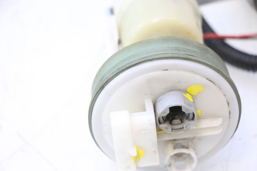 photo de BOMBA GASOLINA PIAGGIO MP3 500 (2016 - 2018) - Vista general del producto