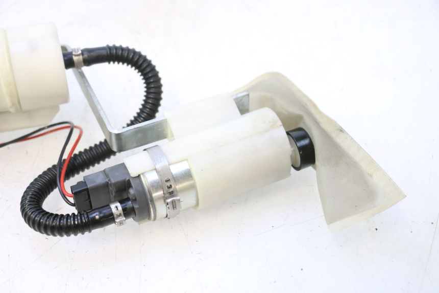 photo de BOMBA DE COMBUSTIBLE PIAGGIO MP3 500 (2011 - 2015) - Características distintivas
