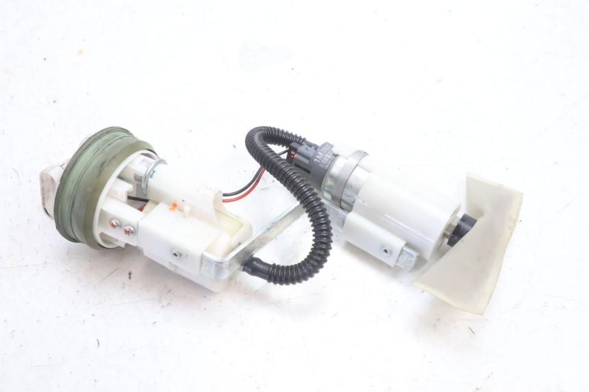 photo de BOMBA GASOLINA PIAGGIO MP3 500 (2016 - 2018) - Vista principal
