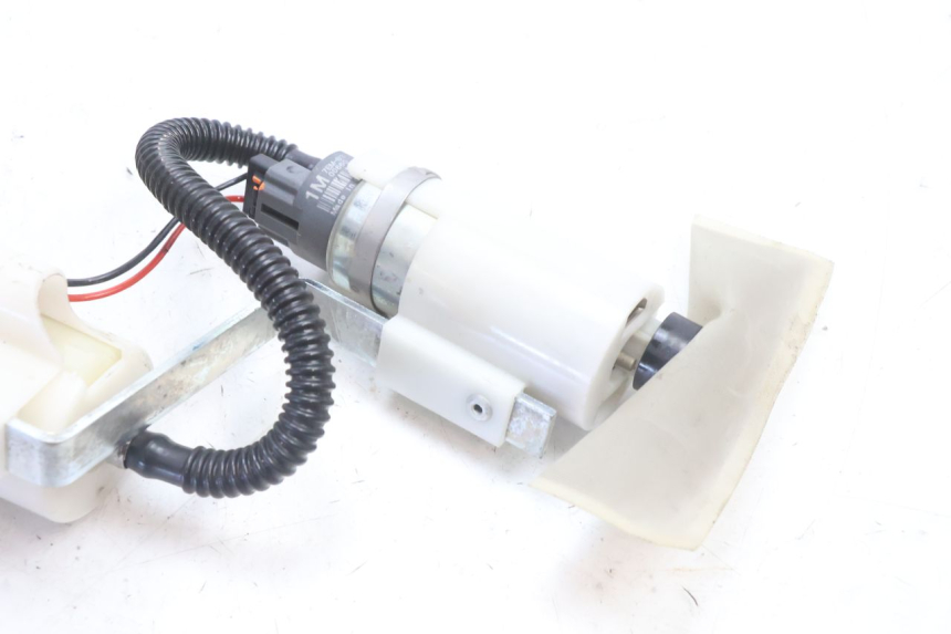 photo de BOMBA GASOLINA PIAGGIO MP3 500 (2016 - 2018) - Zoom estado de uso