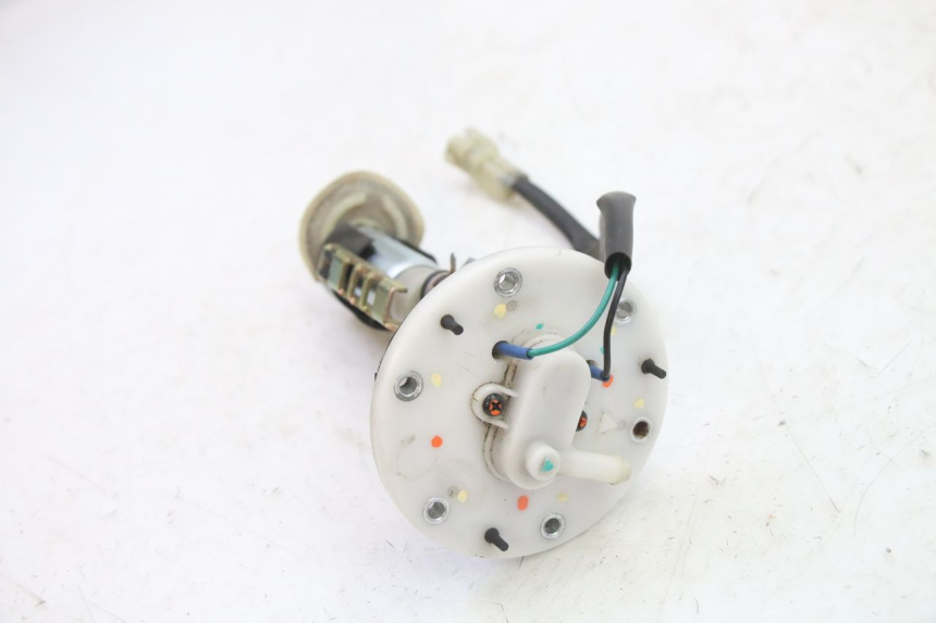 photo de BOMBA GASOLINA KYMCO LIKE 4T 50 (2019 - 2025) - Otra perspectiva