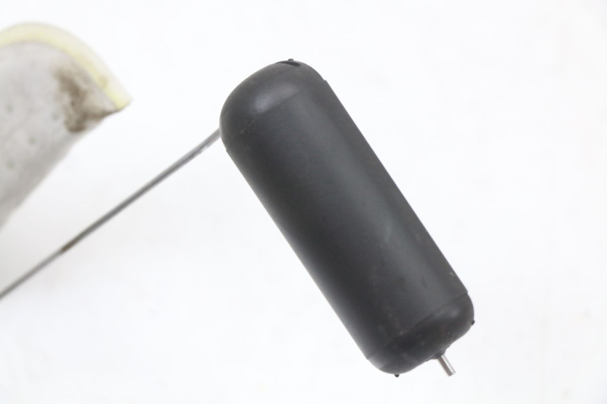 photo de BOMBA DE COMBUSTIBLE HONDA NHX LEAD 110 (2008 - 2010) - Primer plano técnico