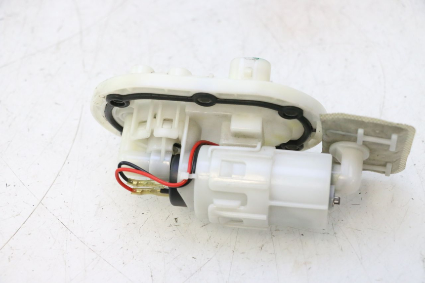 photo de BOMBA GASOLINA JM MOTORS OLDIES 4T 50 (2020 - 2026) - Estado de la superficie y material
