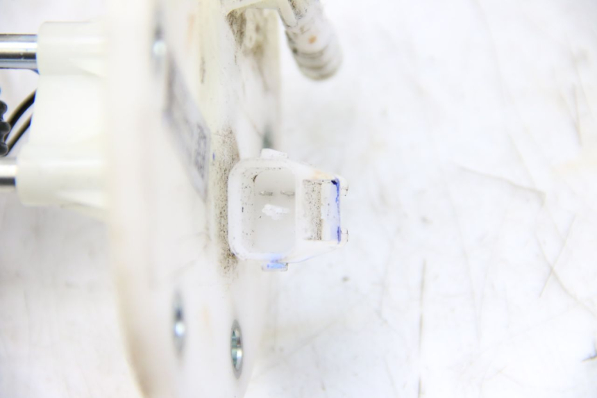 photo de BOMBA GASOLINA SYM ORBIT III 3 4T 50 (2021 - 2025) - Zoom estado de uso