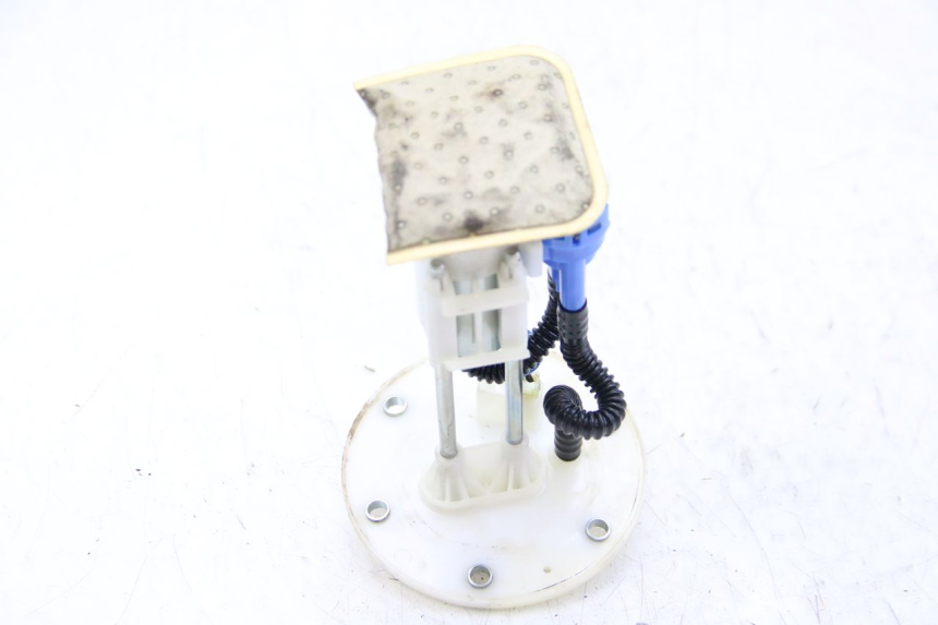 photo de BOMBA GASOLINA SYM ORBIT III 3 4T 50 (2021 - 2025) - Otra perspectiva