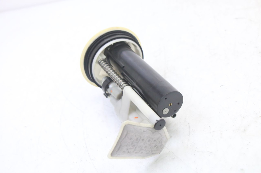 photo de BOMBA GASOLINA MBK OVETTO 4T 50 (2008 - 2016) - Detalles de los puntos de fijación