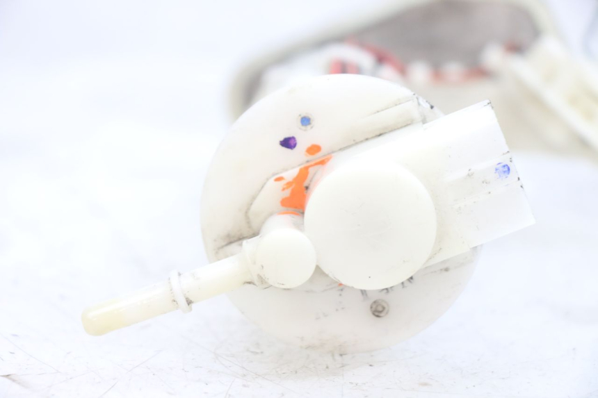 photo de BOMBA DE COMBUSTIBLE HONDA PCX (JF28) 125 (2009 - 2011) - Detalles de los puntos de fijación