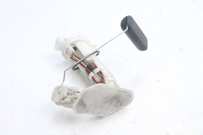 photo de BOMBA DE COMBUSTIBLE HONDA PCX (JF28) 125 (2009 - 2011) - Primer plano técnico