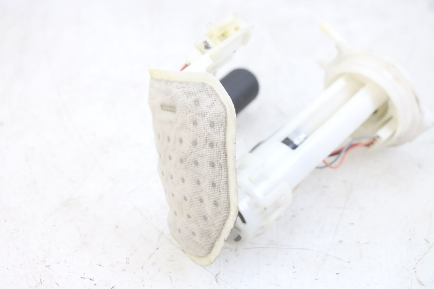 photo de BOMBA DE COMBUSTIBLE HONDA PCX (JF47) 125 (2012 - 2013) - Primer plano técnico