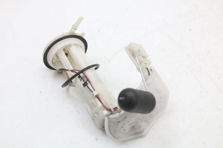 photo de BOMBA DE COMBUSTIBLE HONDA PCX (JF47) 125 (2012 - 2013) - Primer plano técnico