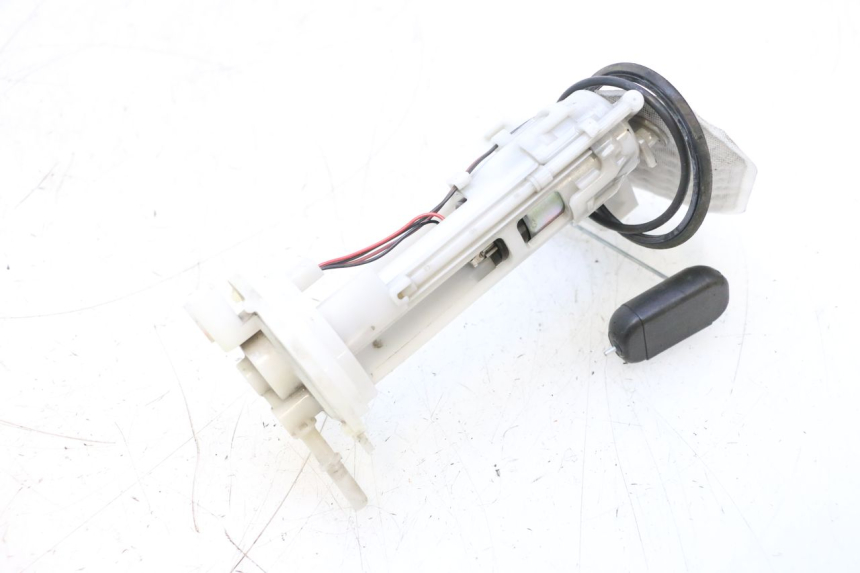 photo de BOMBA GASOLINA HONDA PCX (JF57/JF64) 125 (2014 - 2018) - Estado de la superficie y material