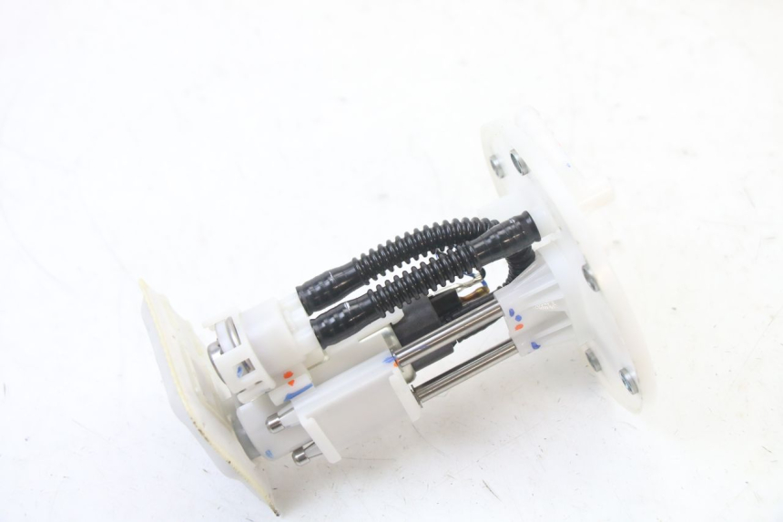 photo de BOMBA GASOLINA PEUGEOT TWEET 4T 50 (2023 - 2025) - Detalle de la pieza