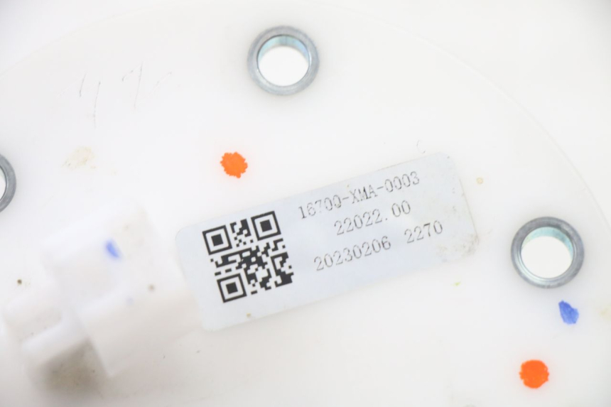 photo de BOMBA GASOLINA PEUGEOT TWEET 4T 50 (2023 - 2025) - Otra perspectiva