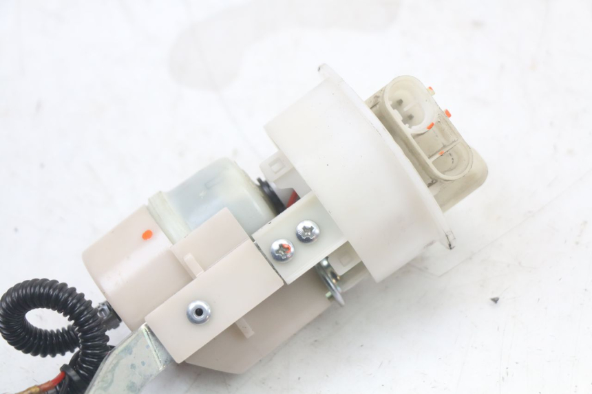 photo de BOMBA GASOLINA PIAGGIO LIBERTY IGET 4T 50 (2021 - 2025) - Zoom estado de uso